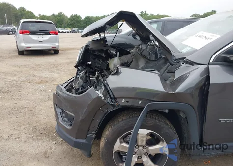 2018 Jeep Compass Latitude 4X4 from USA, damaged, VIN 3C4NJDBB6JT479294